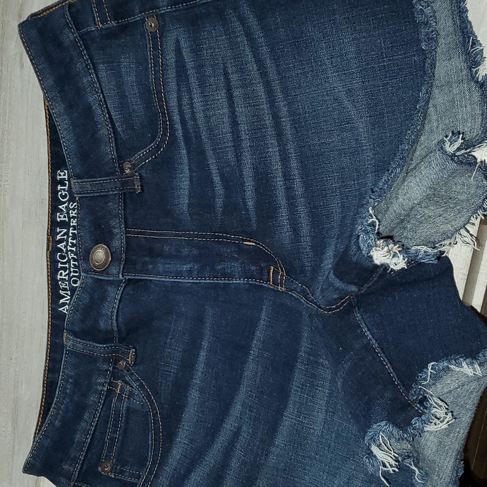 American Eagle Outfitters Hi-Rise Shortie